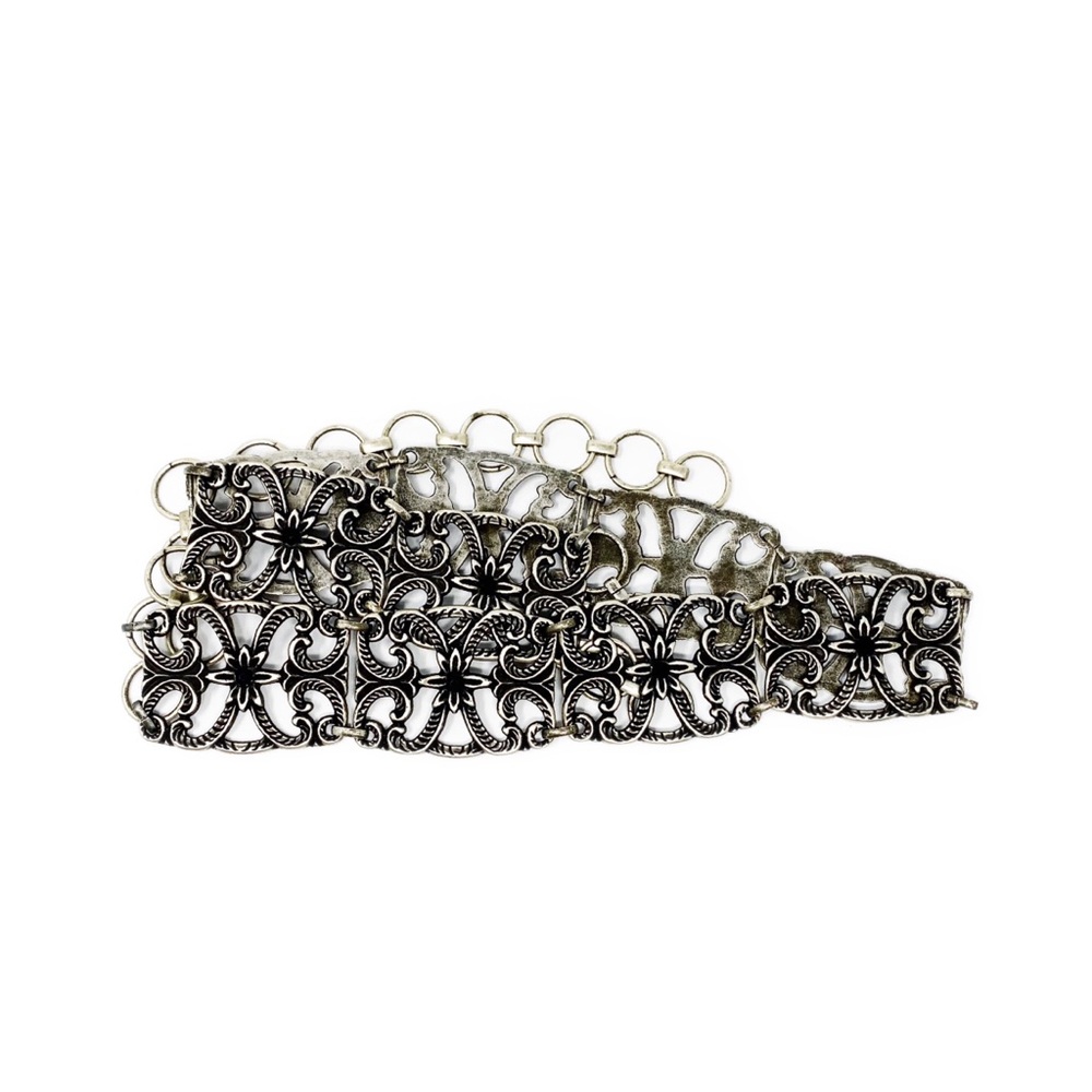 Metal Silver-tone Concho Chain Belt - Picture 6 of 8